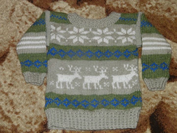 sweater with deer