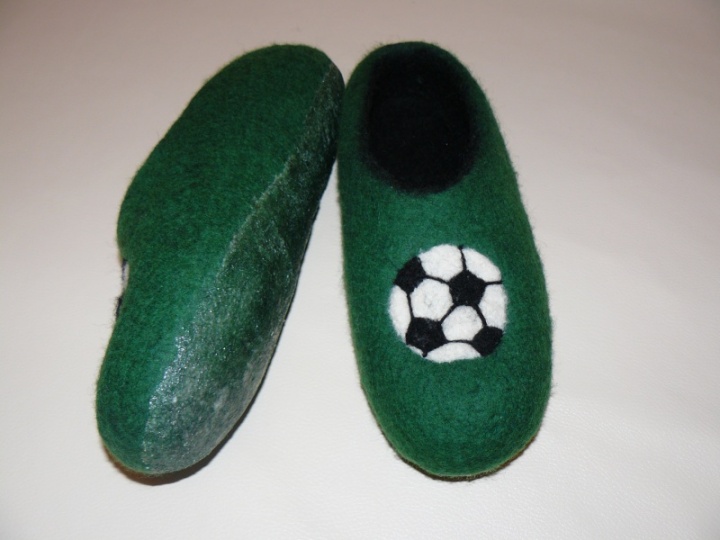 Slippers picture no. 2