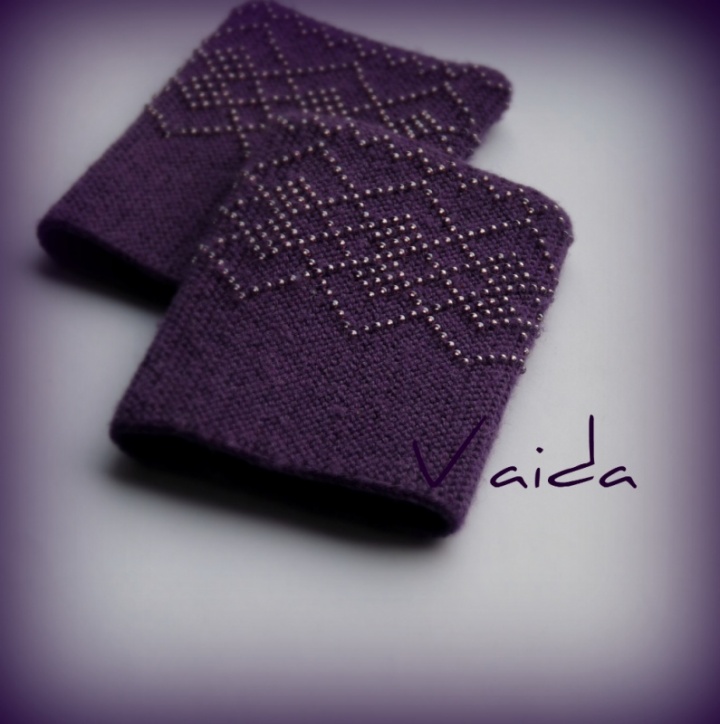 3 Wristlet