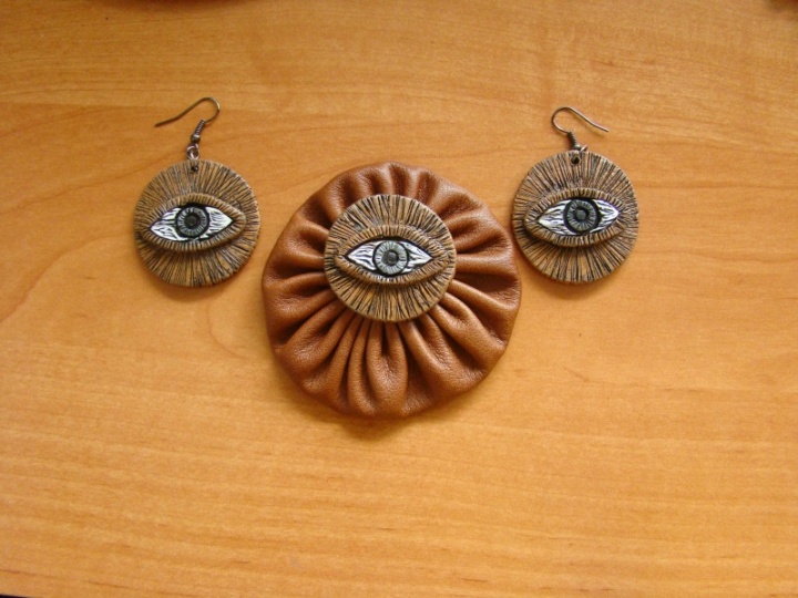 Brooch " eyes " picture no. 2