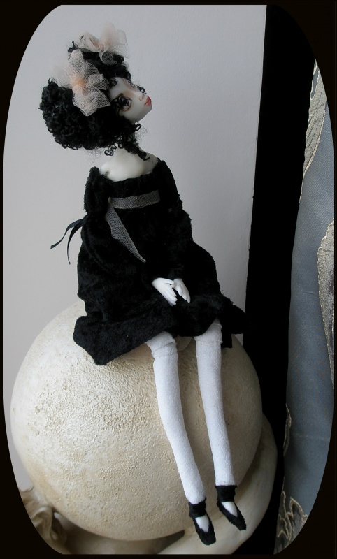 Copyright Amelia Doll picture no. 2