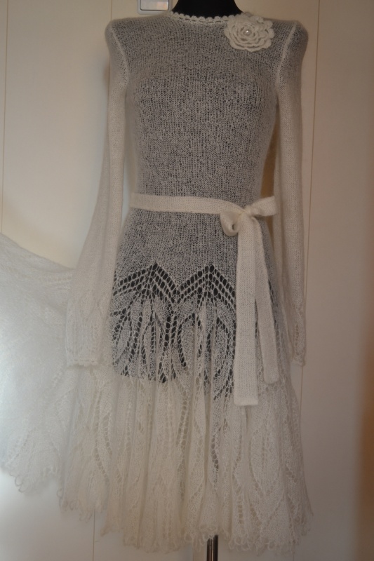 mocherine dress picture no. 2