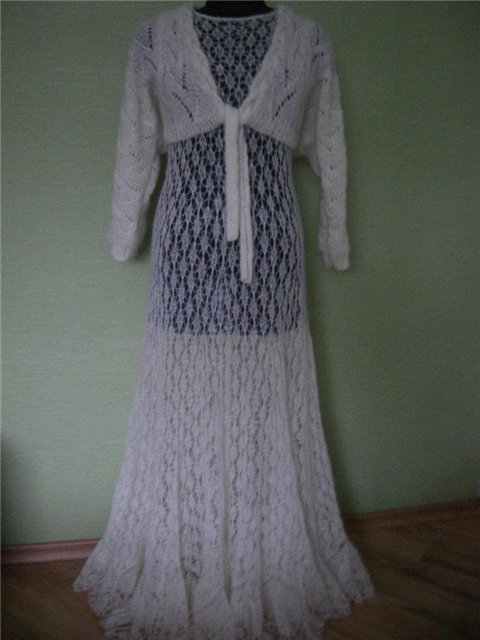 megzta nuotakos suknele su bolero