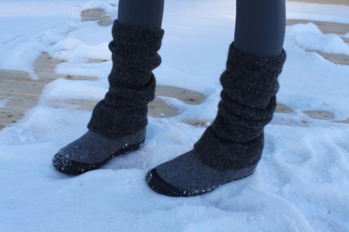 Veltinukai with detachable leggings