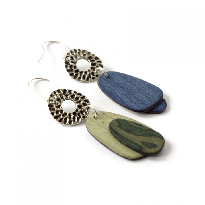 Green droplets - wooden earrings picture no. 3