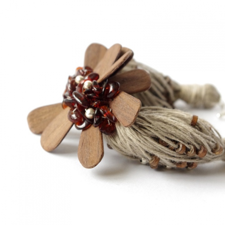 Amber coast - linen bracelet