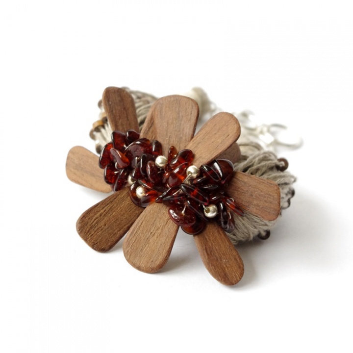 Amber coast - linen bracelet picture no. 2