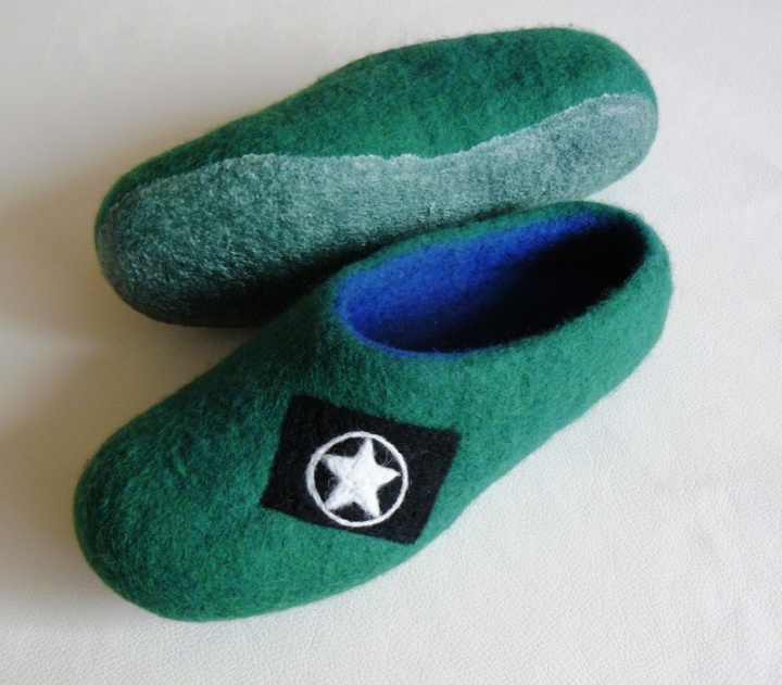 Slippers picture no. 2