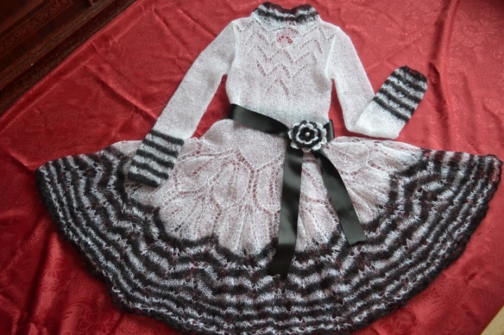 mochrine dress