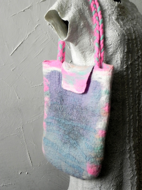 Felted by hand Summer pink gray picture no. 2