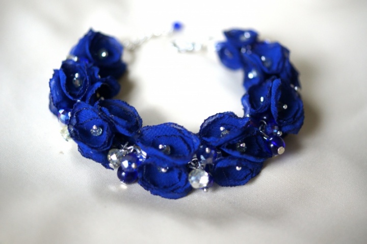 Blue floral bracelet picture no. 2