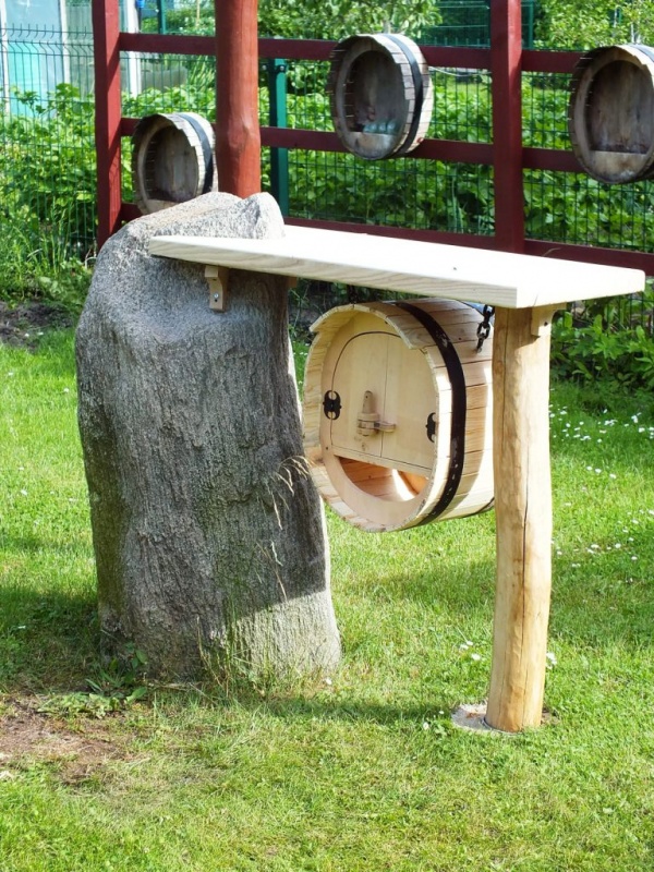 Barbeque table