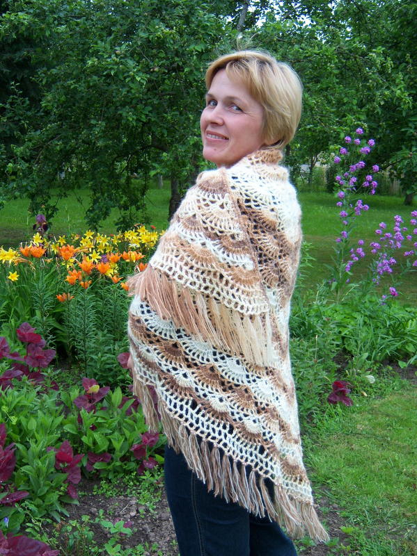 a large shawl-robe picture no. 2