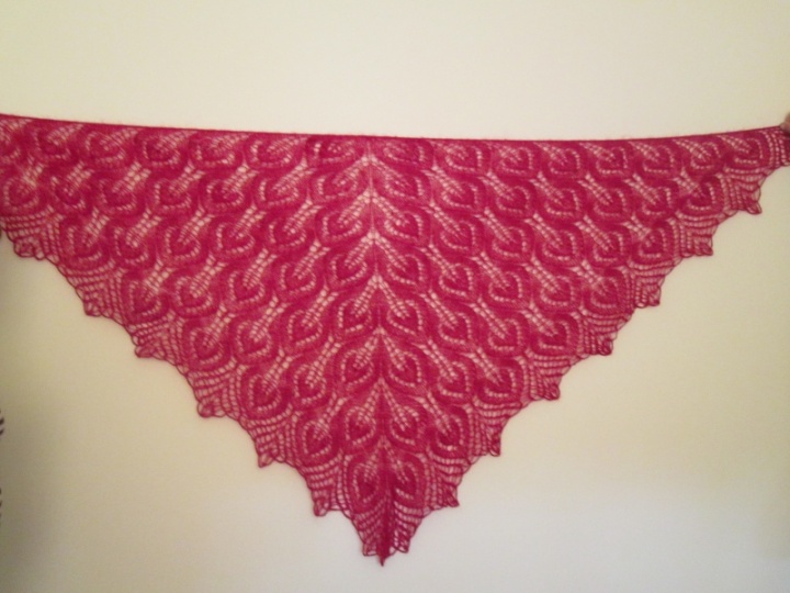 needles knitted shawls picture no. 2