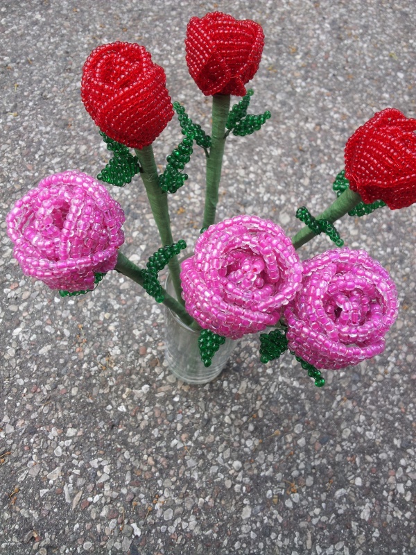 Roses of beads