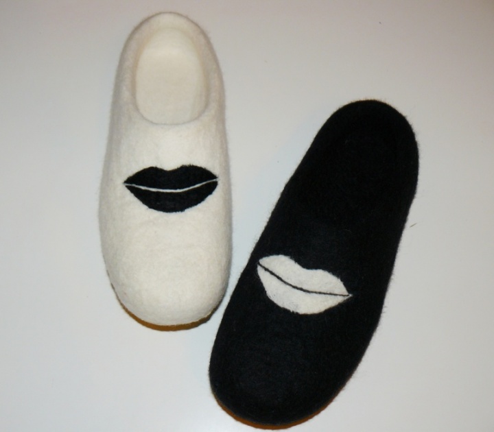 Slippers newlyweds picture no. 3