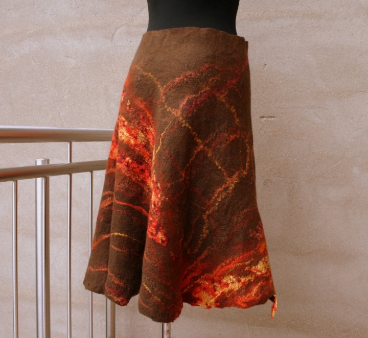 Veltas skirt " Fall " picture no. 2