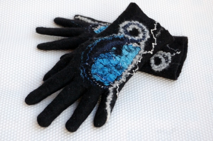 Elegant gloves