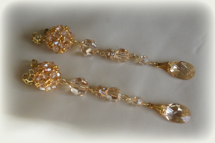 Decorated in gold and crystal earrings picture no. 3