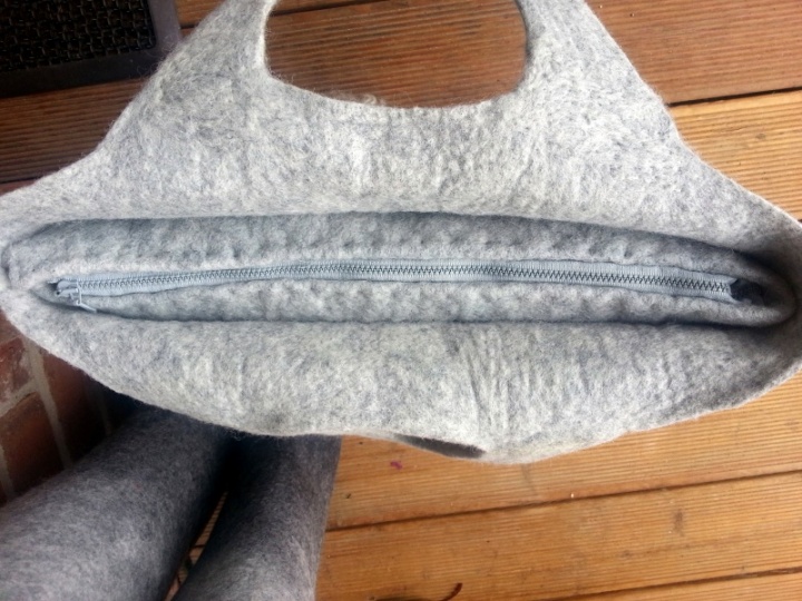 Gray felted picture no. 3