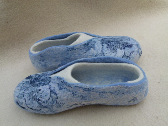 blue ladies slippers " creepers " picture no. 2