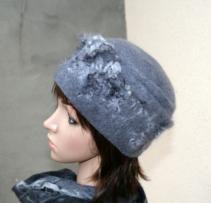 Felted Cap " ringlets " picture no. 3