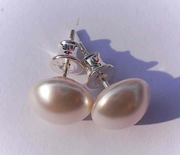 Larger pearls-clips picture no. 2
