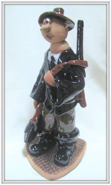 FIGŪROS - apie 30 cm.