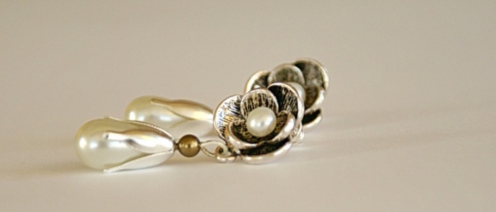 Earrings " Lily " picture no. 2