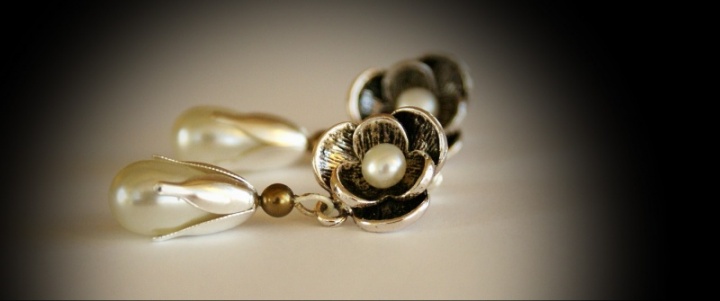Earrings " Lily " picture no. 3