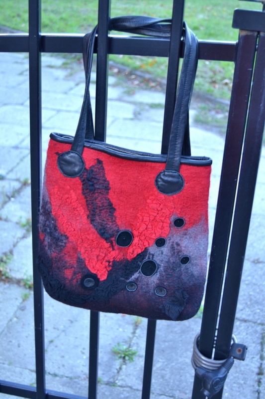 Felted handbag with leather handles picture no. 2
