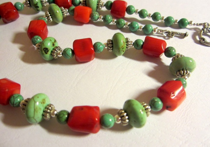 Necklace picture no. 2