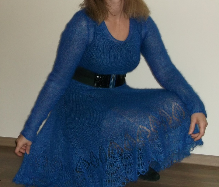 Melyna suknele