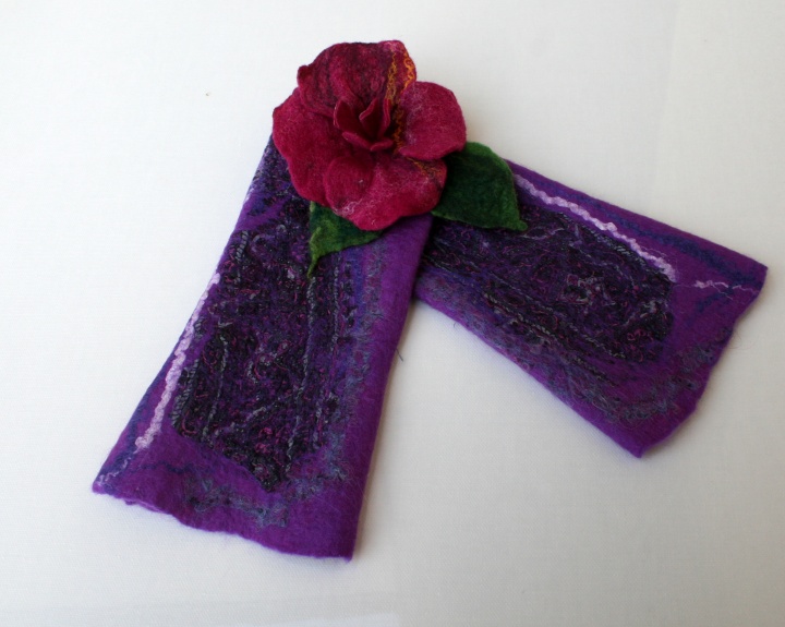 Wristlets trio ,, ,, purple flowers picture no. 3