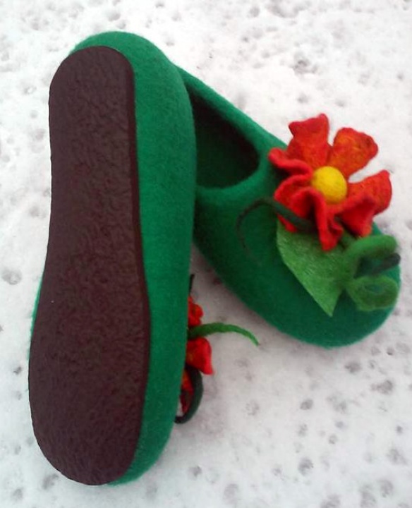 Felt slippers, Reservations picture no. 2