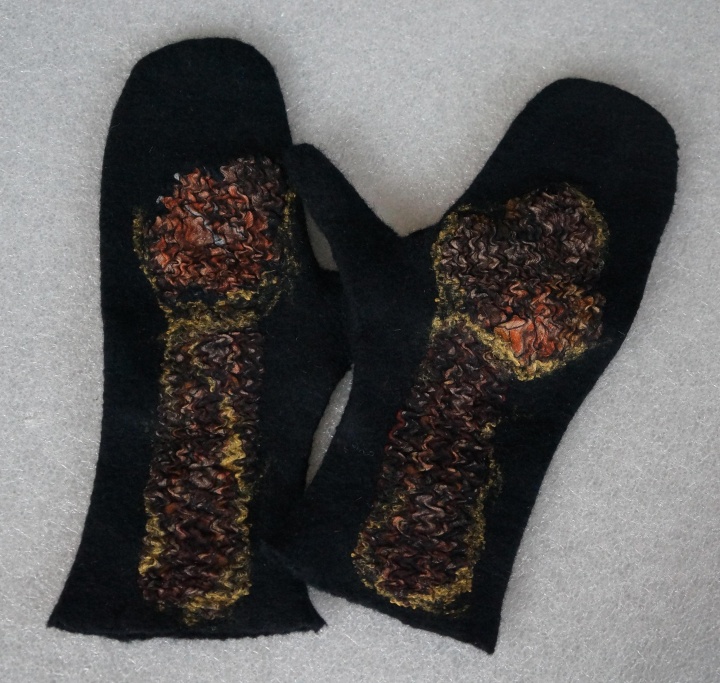 With silk cloth picture no. 2