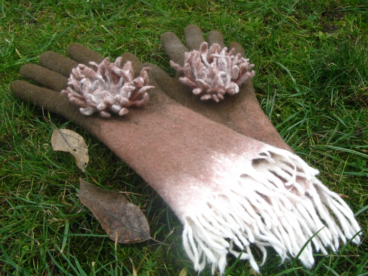 Brown long gloves picture no. 2