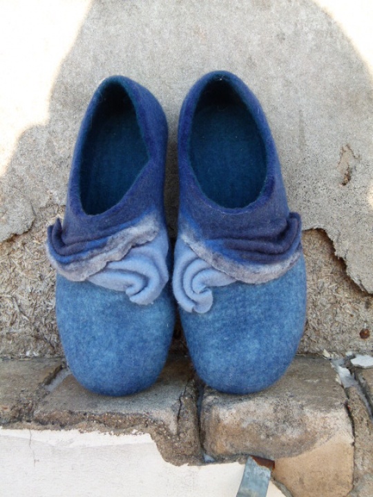 felted slippers " surf " picture no. 2