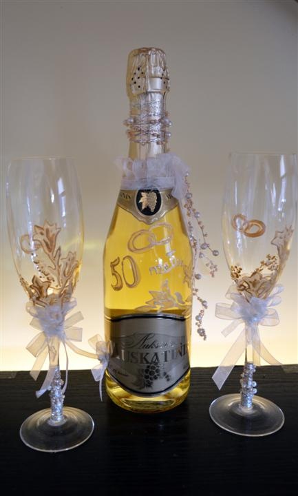 Decorated bottle and cup " golden wedding "