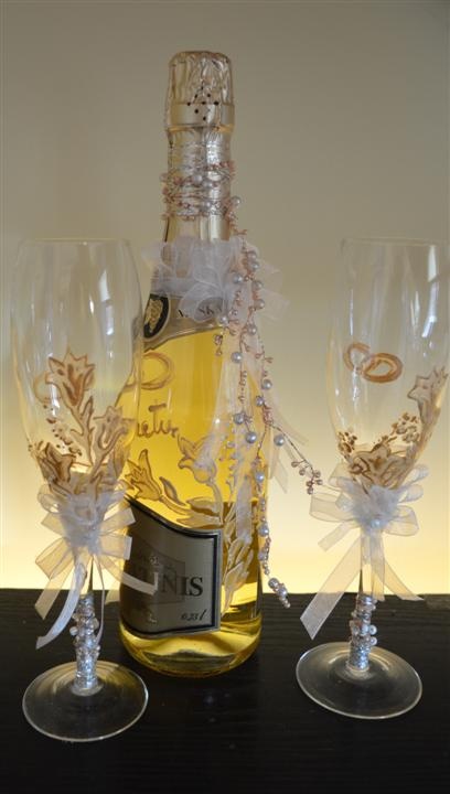 Decorated bottle and cup " golden wedding " picture no. 2