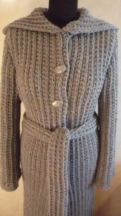 long knitted coat picture no. 2