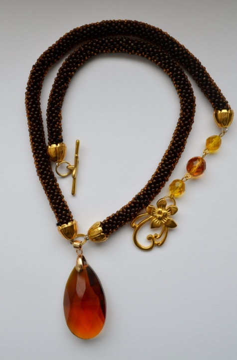 Crocheted necklace picture no. 2