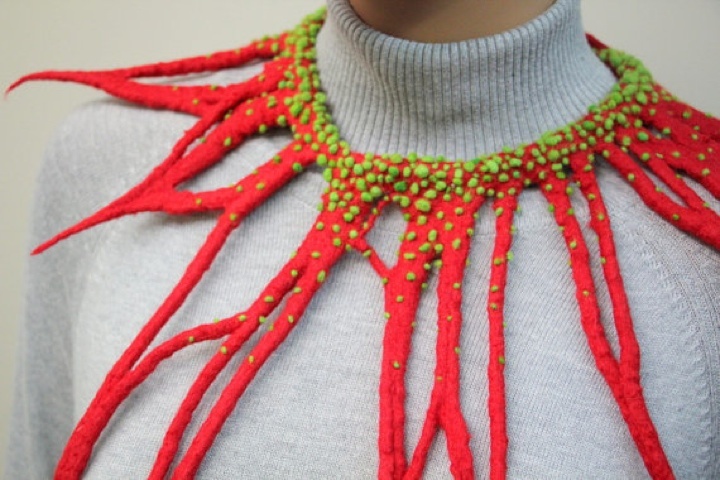 Wool Necklace picture no. 2