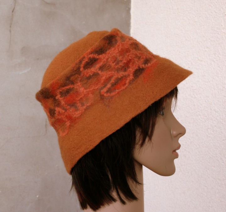 Caramel hat ,, ,, picture no. 3