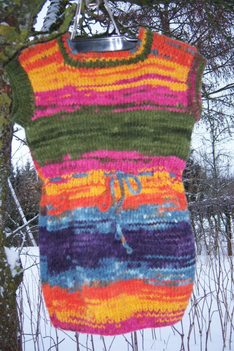 Sleeveless tunikute