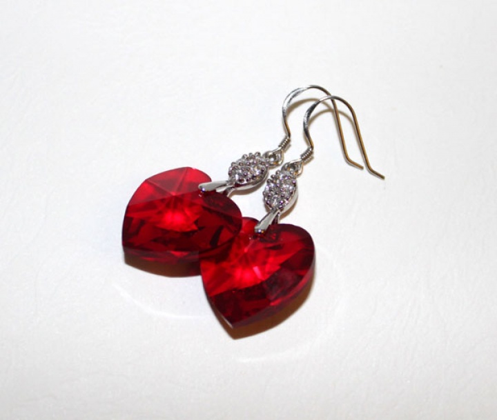 Earrings with Swarovski hearts