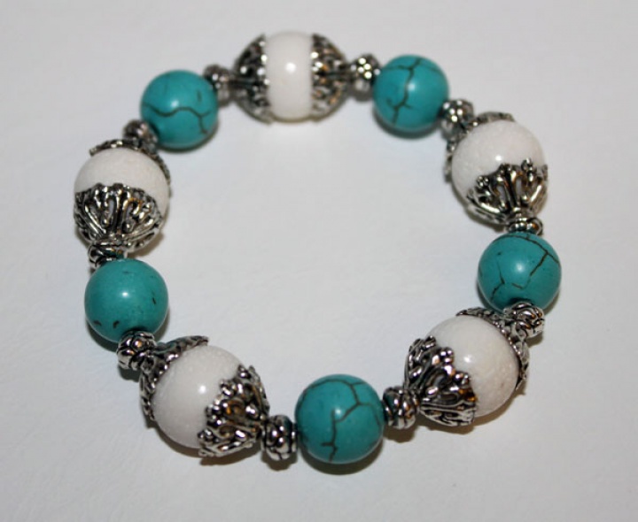 White coral and blue bracelet howlito picture no. 3
