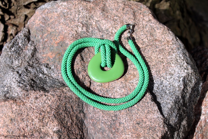 Green necklace (tow) handiwork