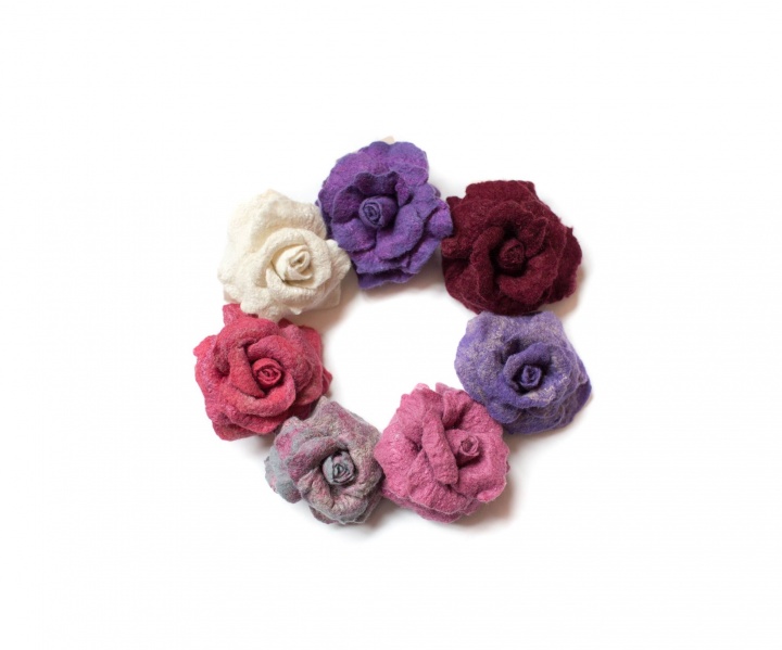 Bracelets - roses