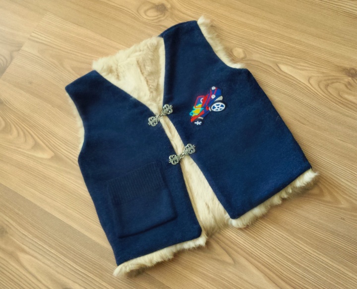 Baby fur vest picture no. 2